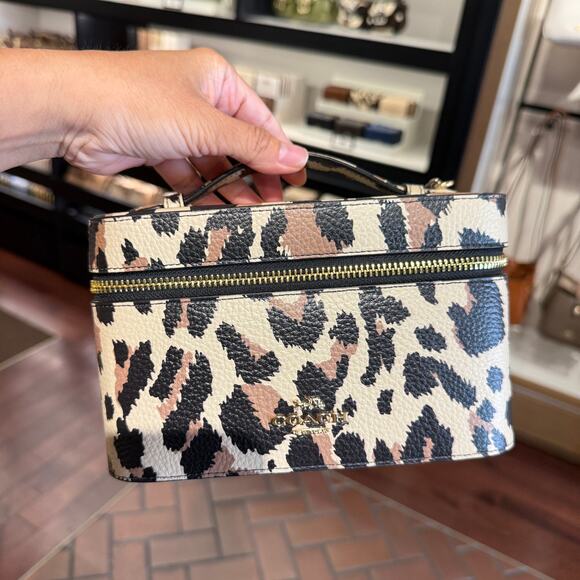 Coach CCF43 Cosmetic Case With Leopard Print, Gold/Leopard Multi, New - Picture 4 of 10